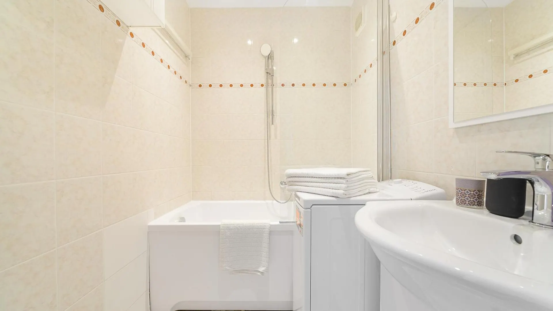 Apart With 3 Bedroom For Family プラハ アパート